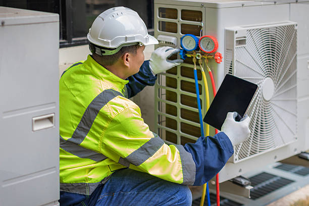 Professional Hvac Maintenance technician working in Trumbull, CT